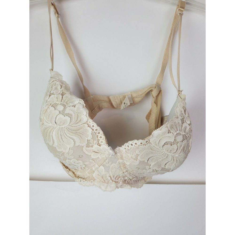 Delicates Women's 38D Nude Beige Lace Underwire Bra